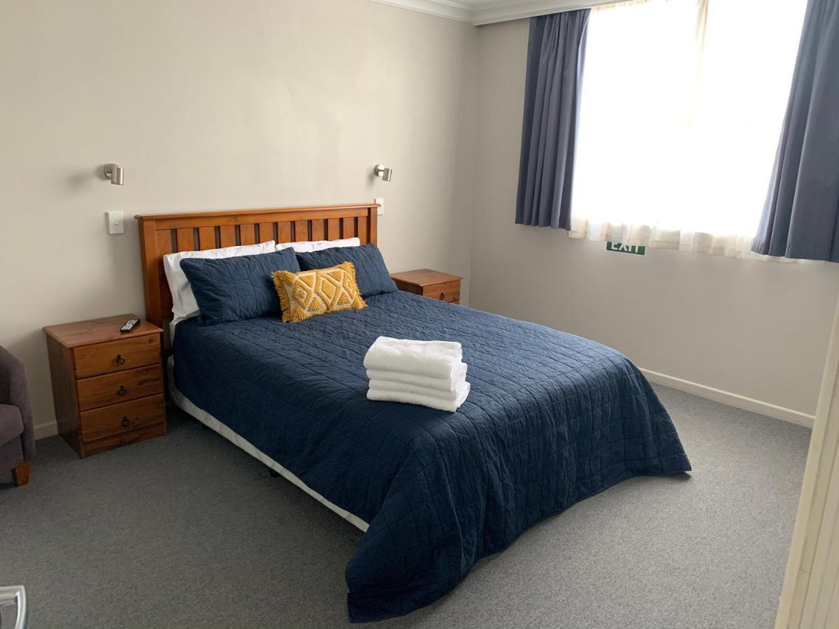 Whare Ma Hotel Invercargill Exterior photo